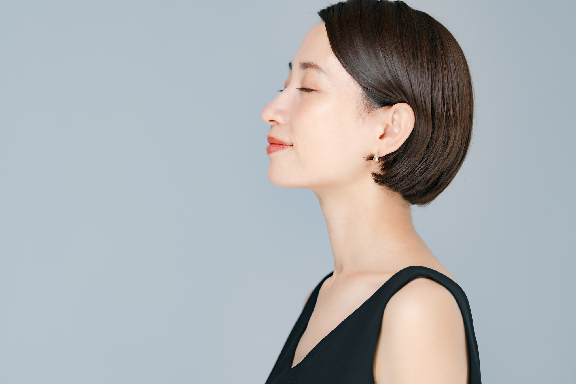 スレッドリフト女性